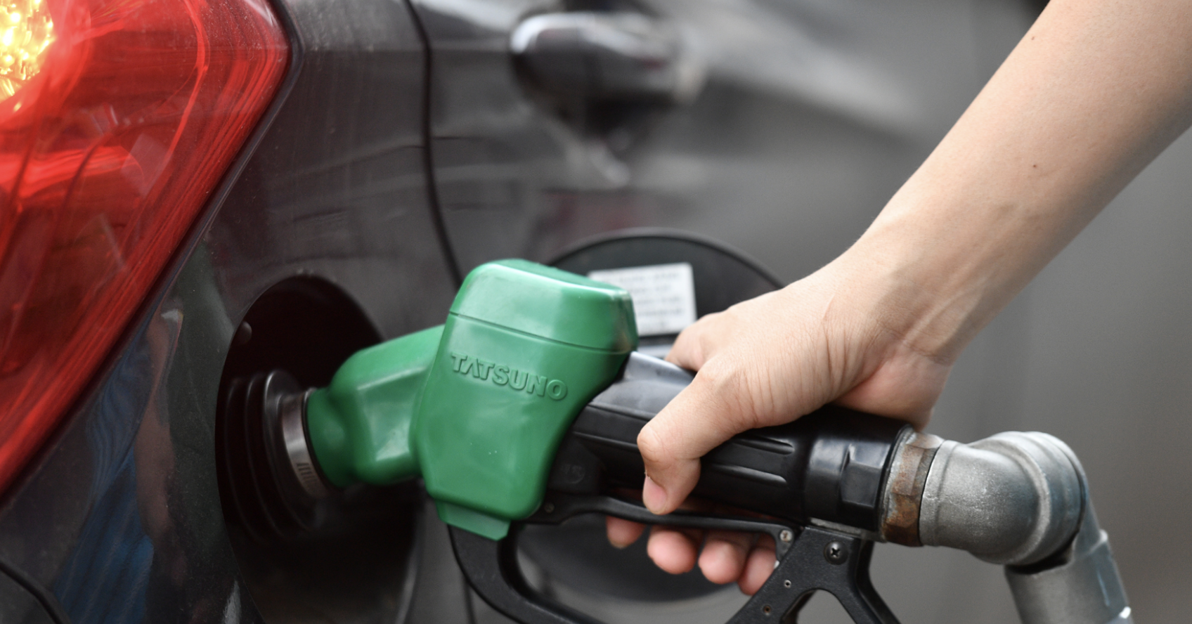 Khan dầu diesel cục bộ, không loại trừ một số doanh nghiệp bán cầm chừng chờ tăng giá