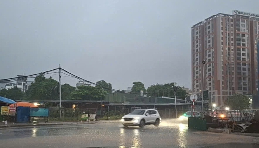 mưa lớn 3.jpg