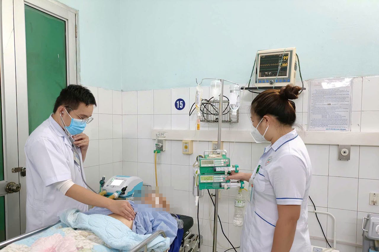 Mưa nắng thất thường kích hoạt cơn đột quỵ
