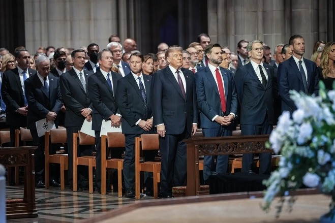 Ông Trump và các nhà lãnh đạo thế giới tham dự lễ tang cố Thượng nghị sĩ Graham