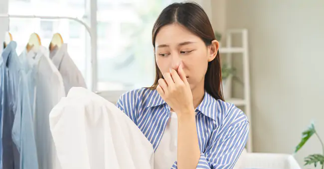 Quần áo sạch thơm chuẩn tiệm: Giặt giũ cùng OMO Matic &amp;amp; Comfort Pure Hoa Trắng