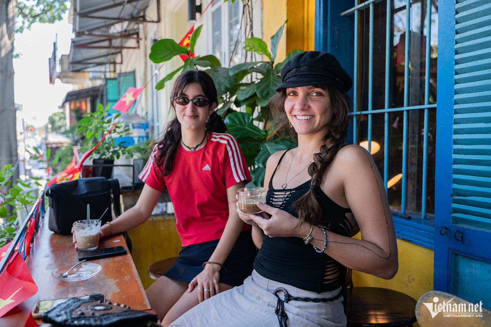 w ca phe ha noi letage 2688.jpg