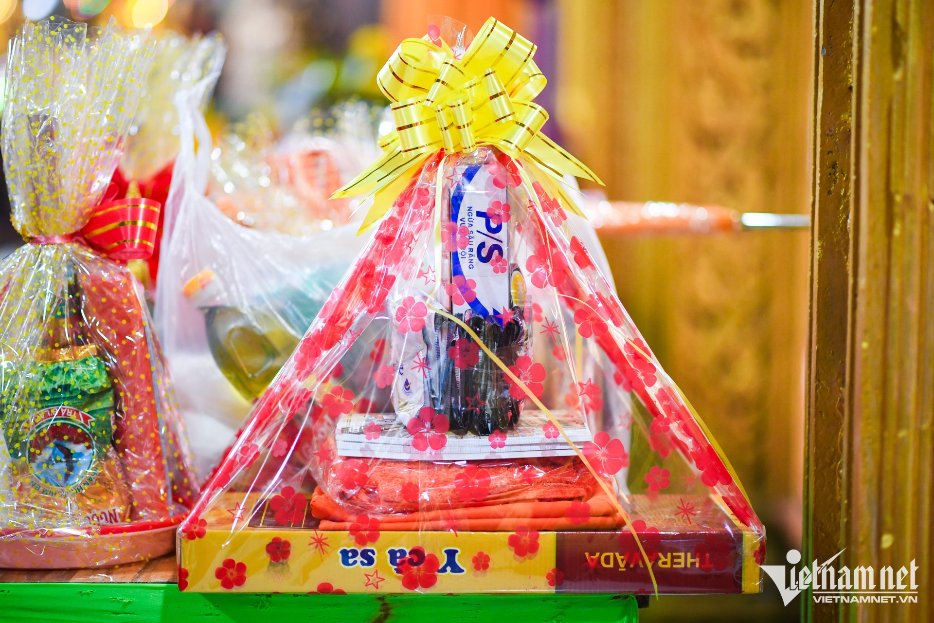 W- chùa khmer TPHCM dâng y Nguyễn Huế 2.jpg