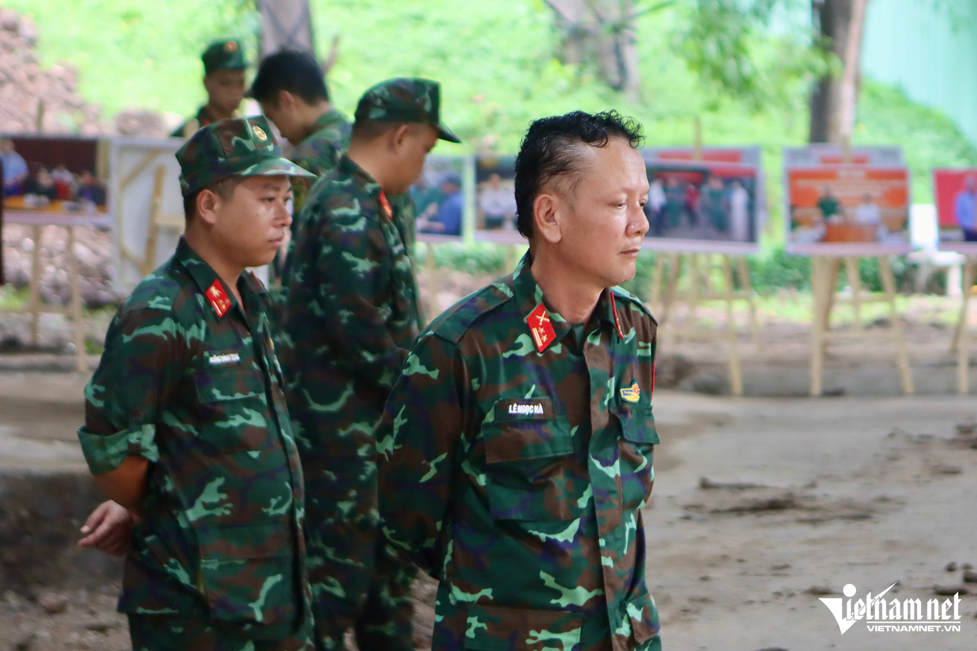 W-cong vien Le Thi Rieng 011.png