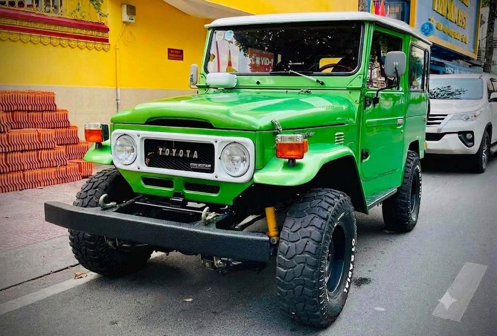 Xế cổ Land Cruiser BJ40 1978 giá 1,5 tỷ, điều gì khiến dân chơi xuống tiền?