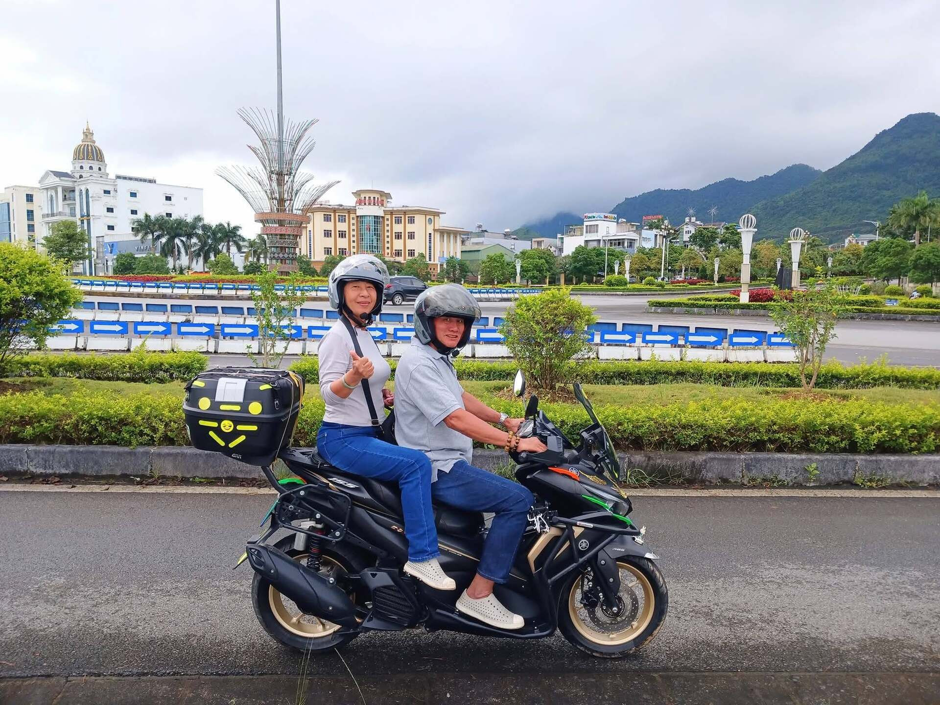 xuyên việt.jpg