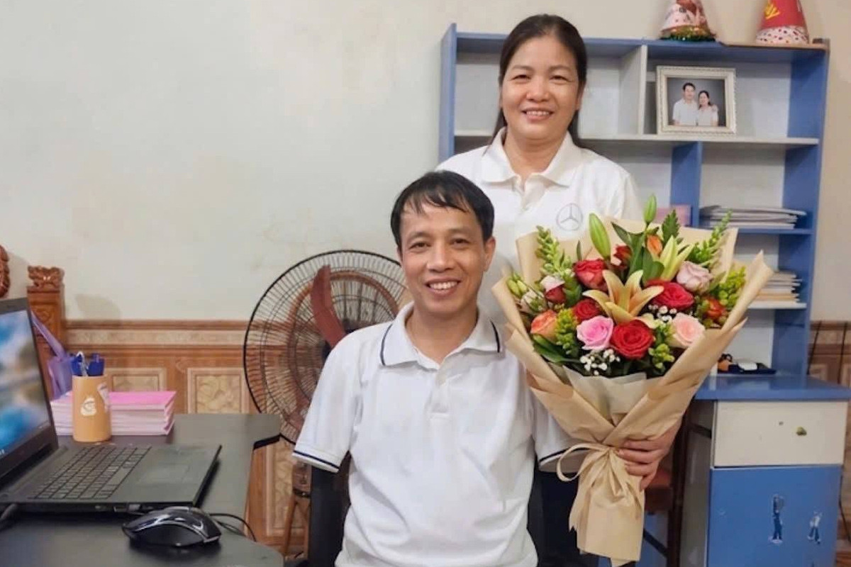 Mất tứ chi vì tai nạn kinh hoàng, người đàn ông vực dậy nhờ người vợ hiền thảo