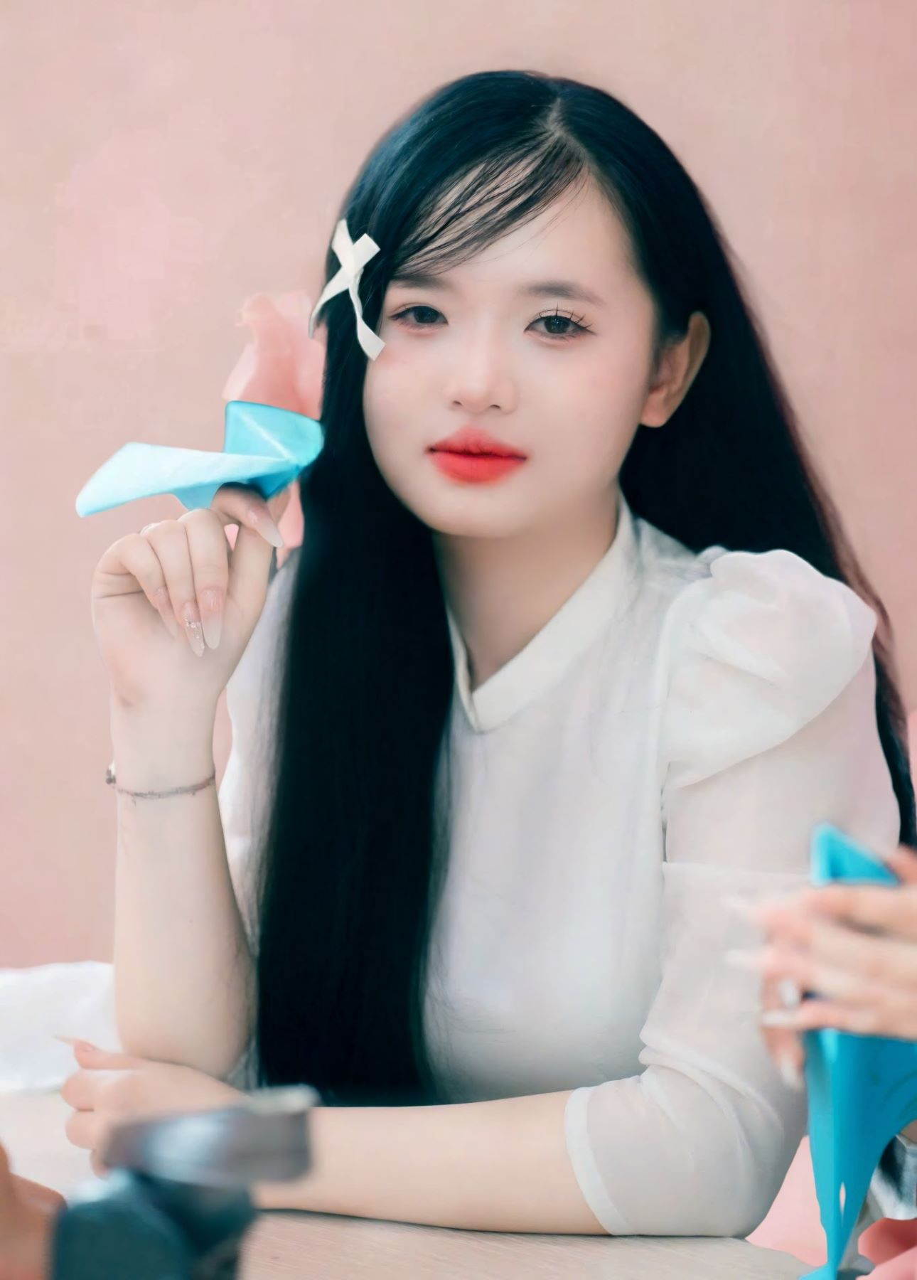 nu thu khoa.jpg