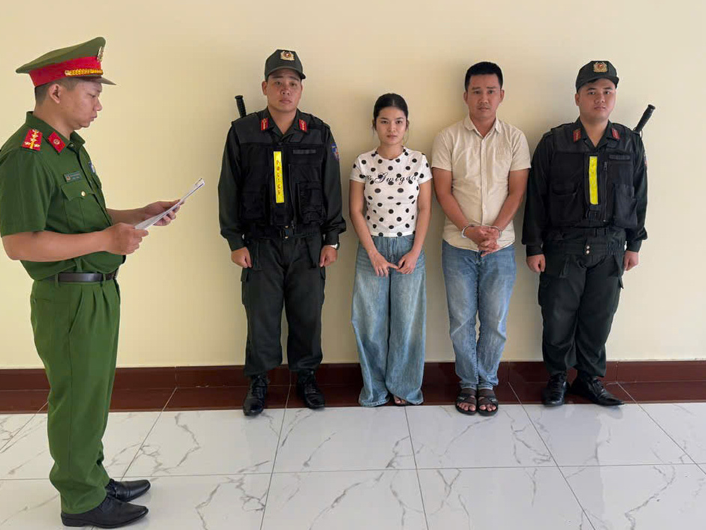 quan ao gia nhan hieu 2.png