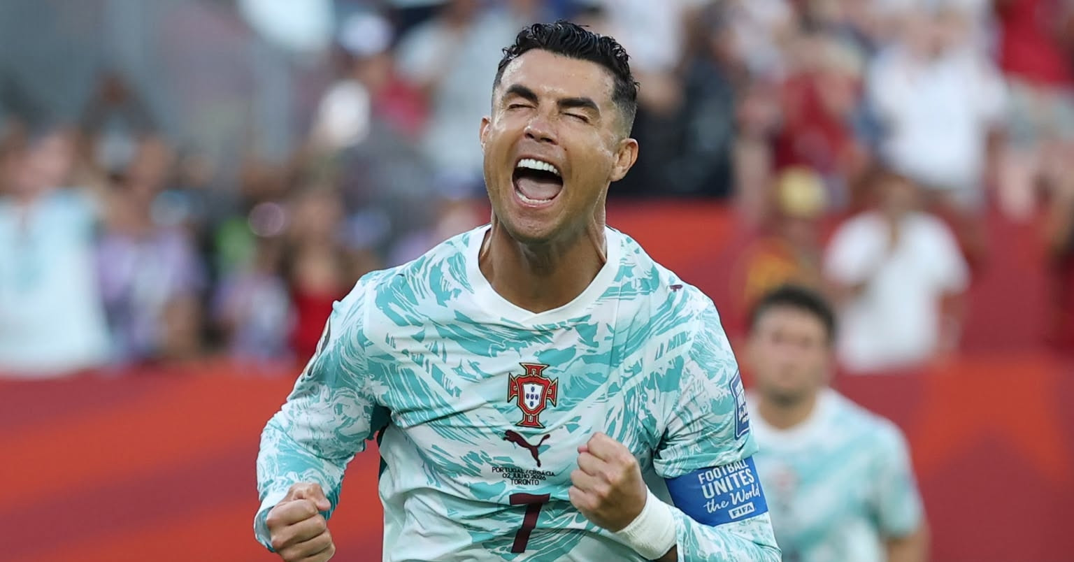 Ronaldo lập thêm kỷ lục World Cup, xoá dớp ở tuổi 41