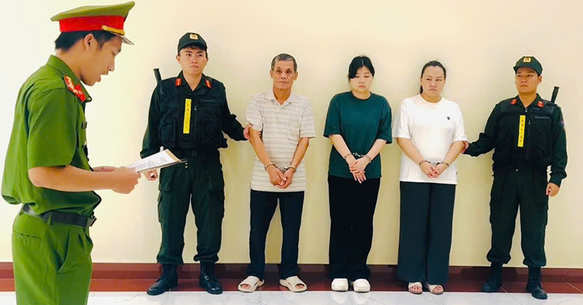 Thủ đoạn &amp;apos;biến&amp;apos; thiết bị Trung Quốc thành hàng Canada để trúng thầu 89 tỷ đồng