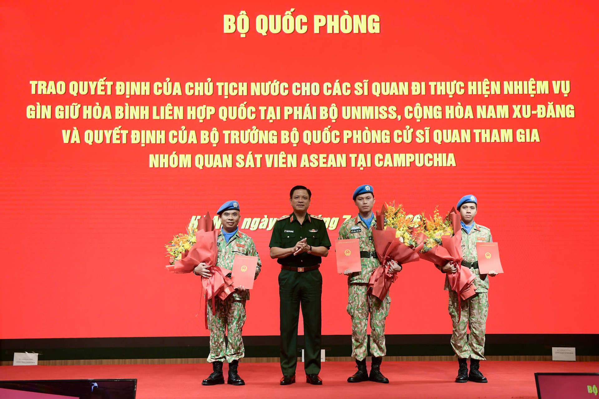 z8002780595276_4be0e69aca485a5b9025c9b29e7cd464.jpg