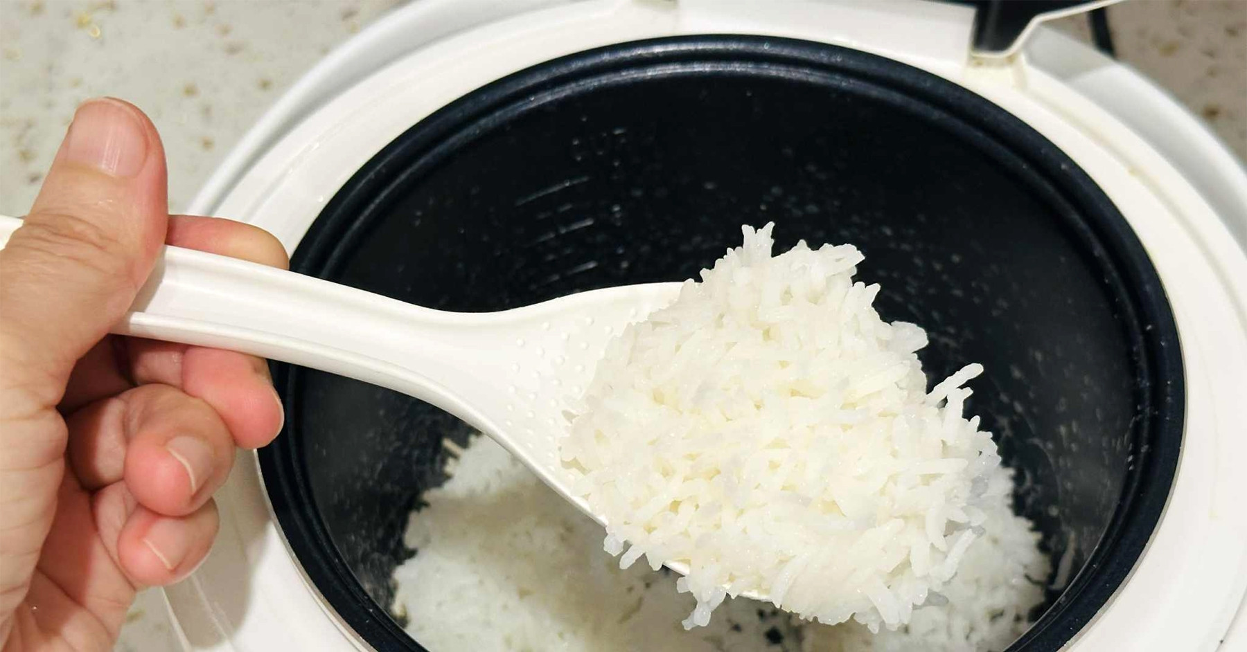 4 loại thức ăn không nên để trong tủ lạnh quá 2 ngày, cơm cũng có nguy cơ