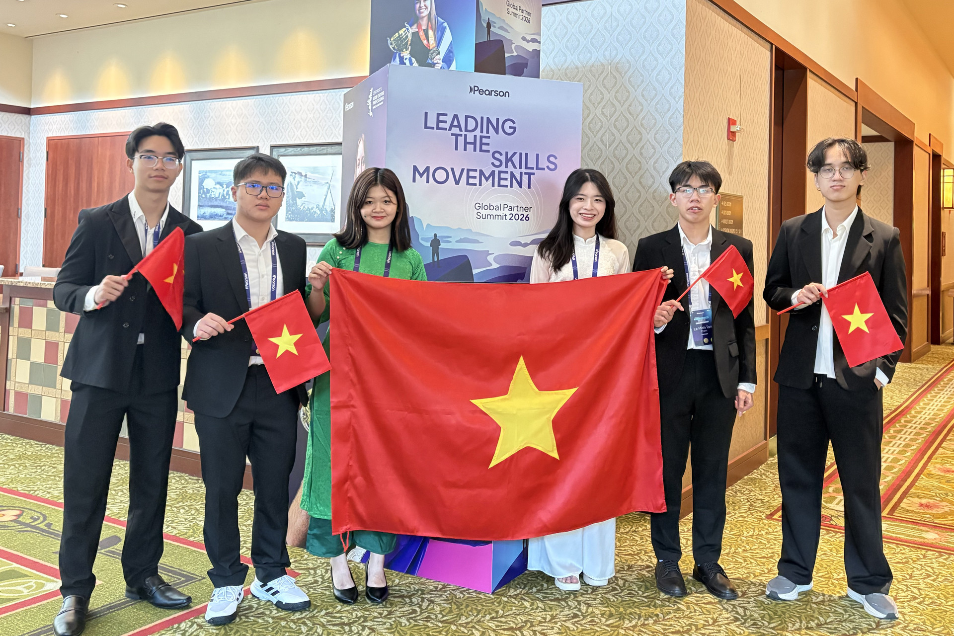 doi tuyen hoc sinh sinh vien Viet Nam du MOS 2026 2.jpg