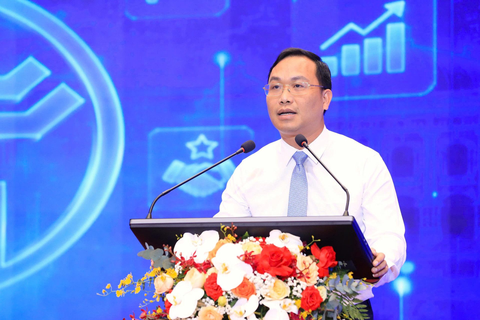 vũ tiến thiết.jpg