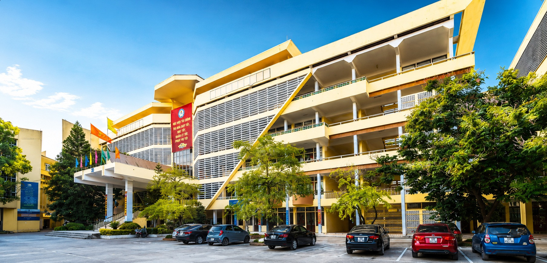 Học viện tài chính 1.jpg