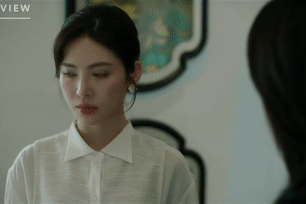 'Lửa trắng' tập 14: Mai mua chuộc tình trẻ của ông trùm để tìm hiểu sự thật