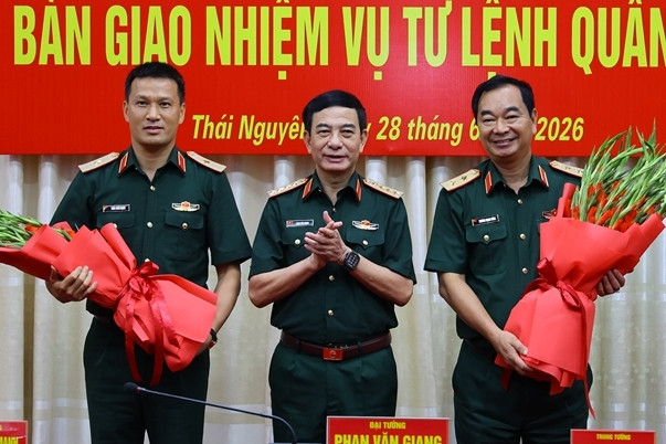 Thiếu tướng Trần Xuân Mạnh giữ chức Tư lệnh Quân khu 1