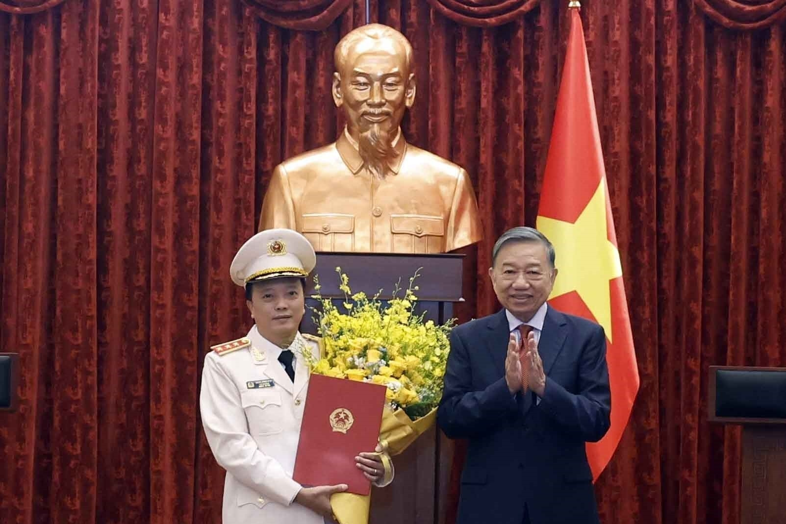 Thứ trưởng Bộ Công an Đặng Hồng Đức được thăng hàm Thượng tướng