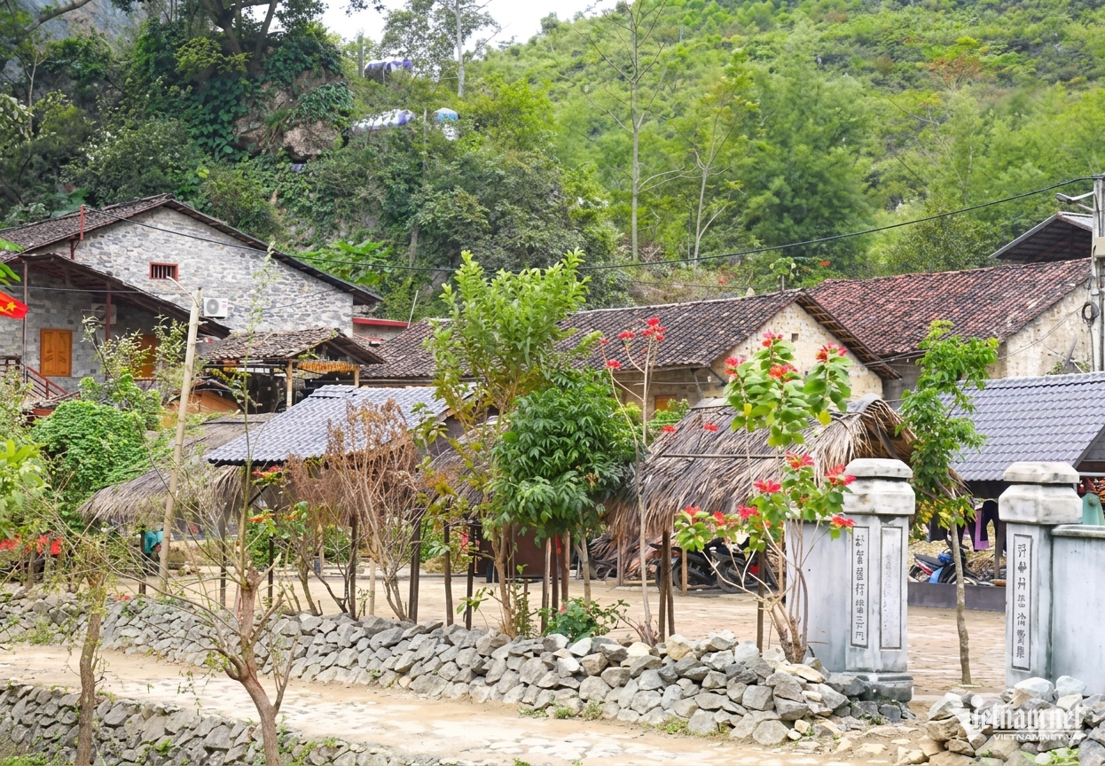 W-Lang da Khuoi Ky.png