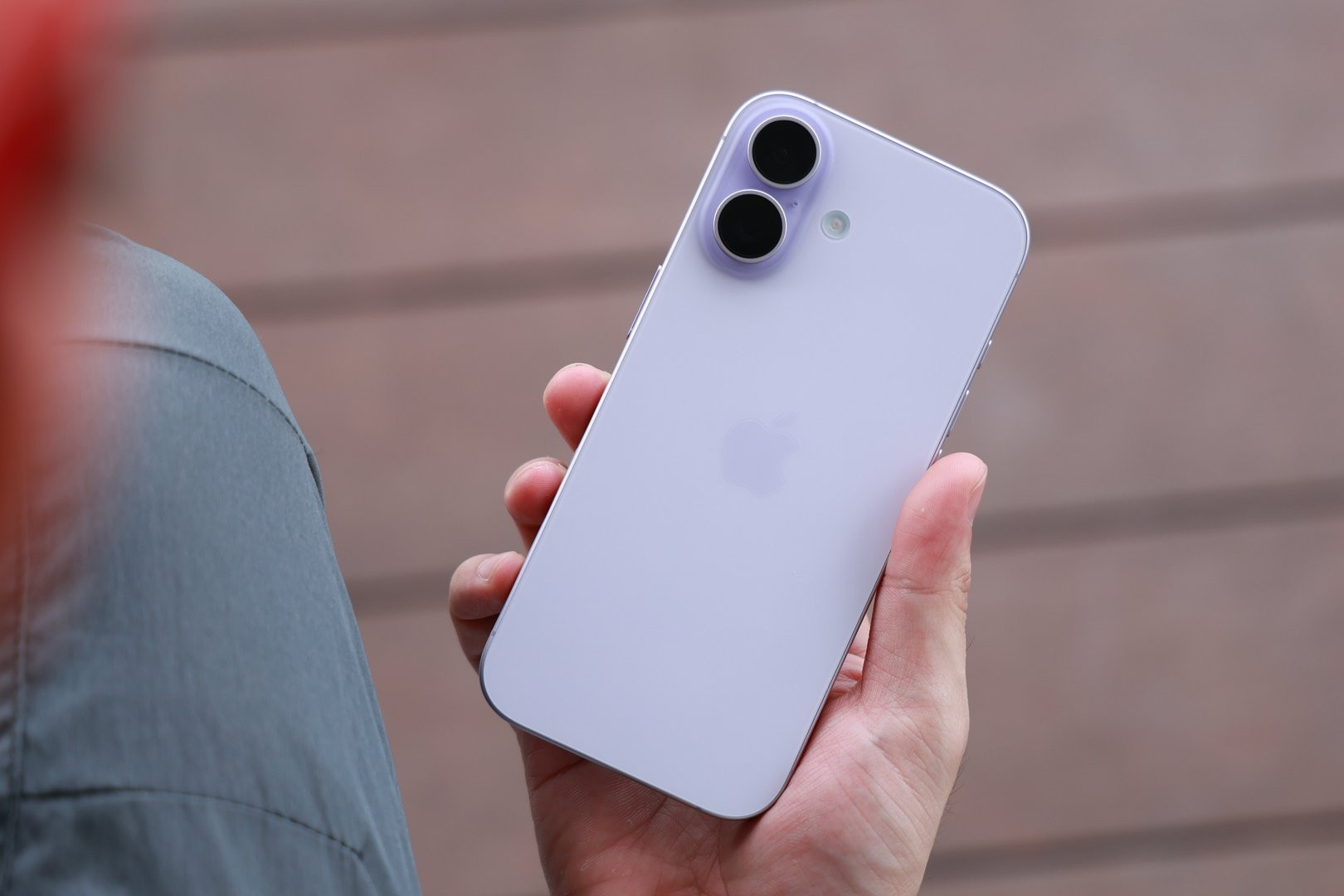 Apple giảm 15% sản lượng iPhone 17 trước thềm ra mắt: Vì sao?