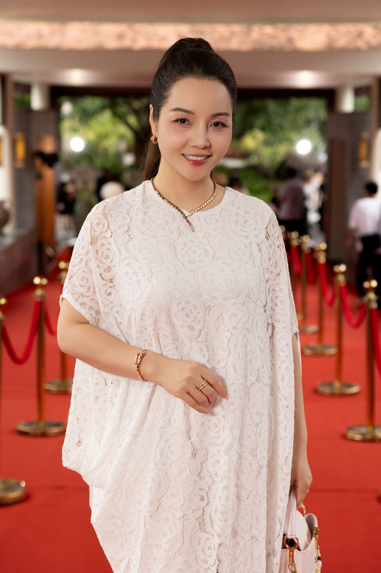 https://static-images.vnncdn.net/vps_images_publish/000001/000003/2026/7/4/batch-tham-do62-1722.jpg