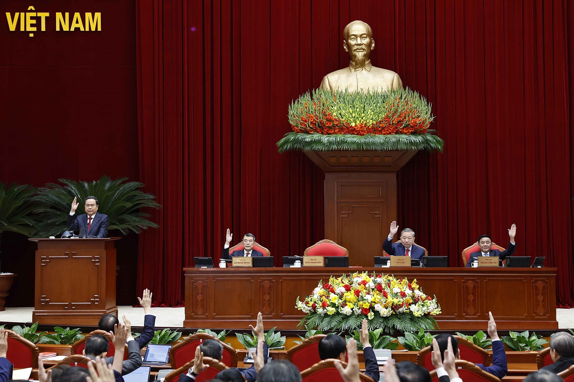 Bộ Chính trị quy định thành phần dự, chương trình hội nghị Trung ương