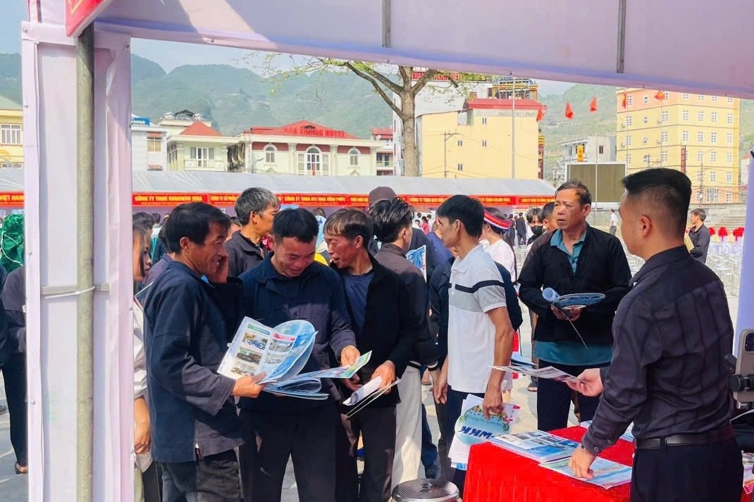 Công đoàn yêu cầu hỗ trợ đặc biệt lao động là người dân tộc thiểu số, miền núi