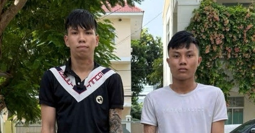 Đỗ ô tô bên đường quên khóa cửa, nhiều chủ xe bị trộm sạch tài sản