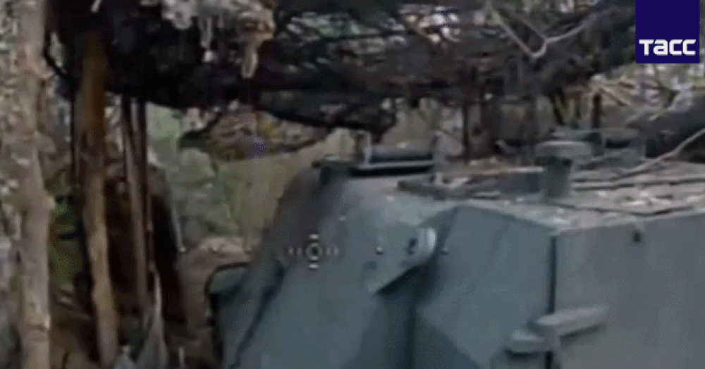 Hình ảnh loạt khí tài Ukraine ở mặt trận Zaporizhzhia bị FPV Nga phá hủy