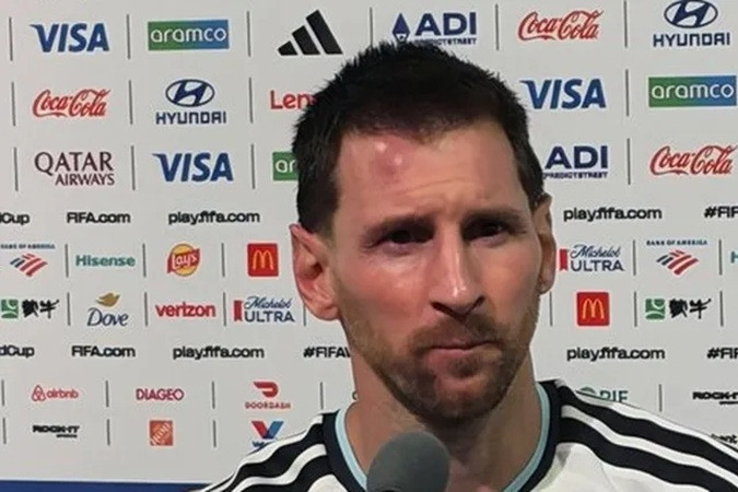 Messi nói thật về Argentina sau trận thắng toát mồ hôi Cape Verde