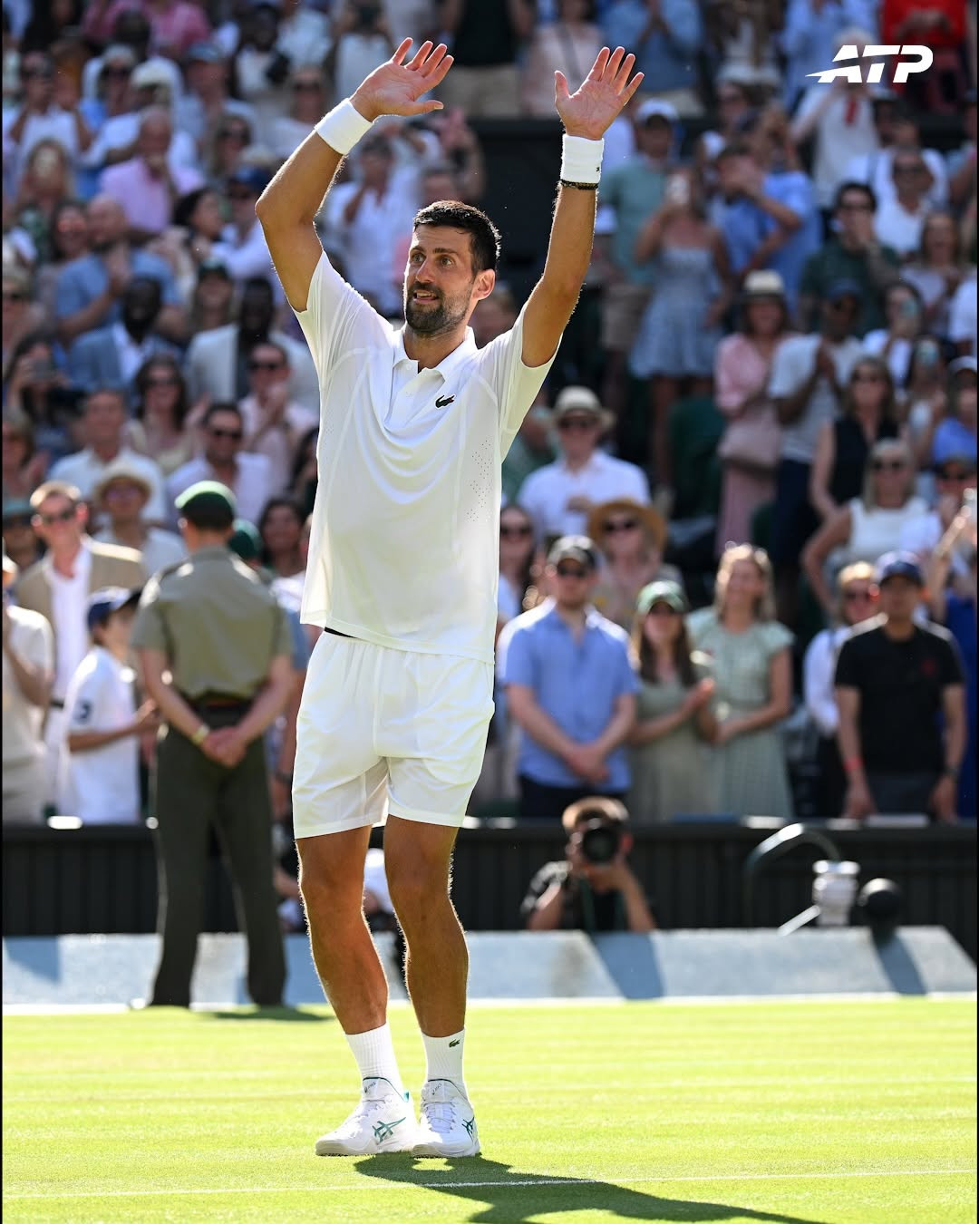 https://static-images.vnncdn.net/vps_images_publish/000001/000003/2026/7/4/novak-djokovic-4-27.jpg