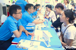 W-tư vấn tuyển sinh 3.JPG.jpg