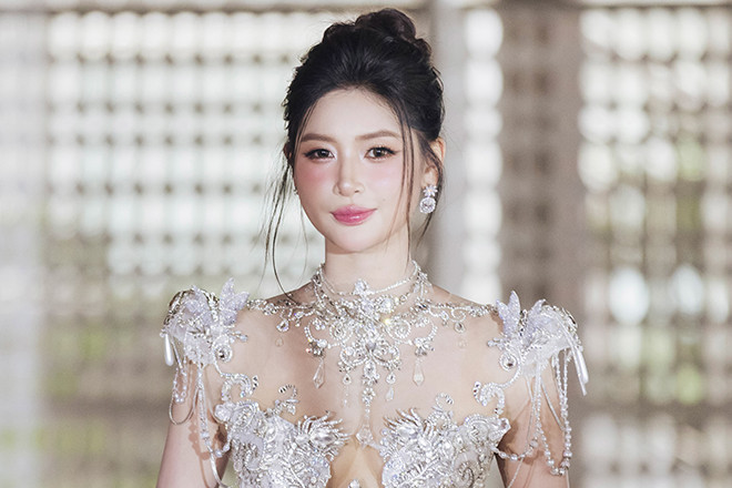 Vẻ gợi cảm của mỹ nhân đại diện Việt Nam dự thi Miss Earth 2026