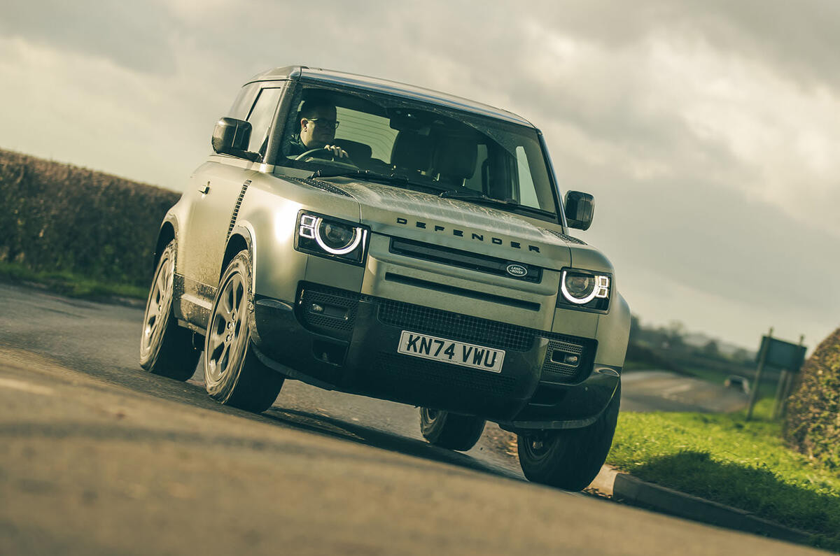 best_diesel_cars_ _land_rover_defender.jpg