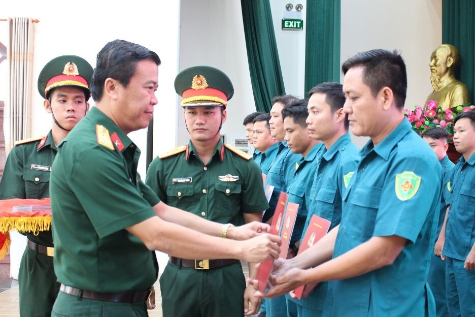 Bộ Quốc phòng: Xét duyệt, tuyển dụng cán bộ vào Ban Chỉ huy quân sự cấp xã