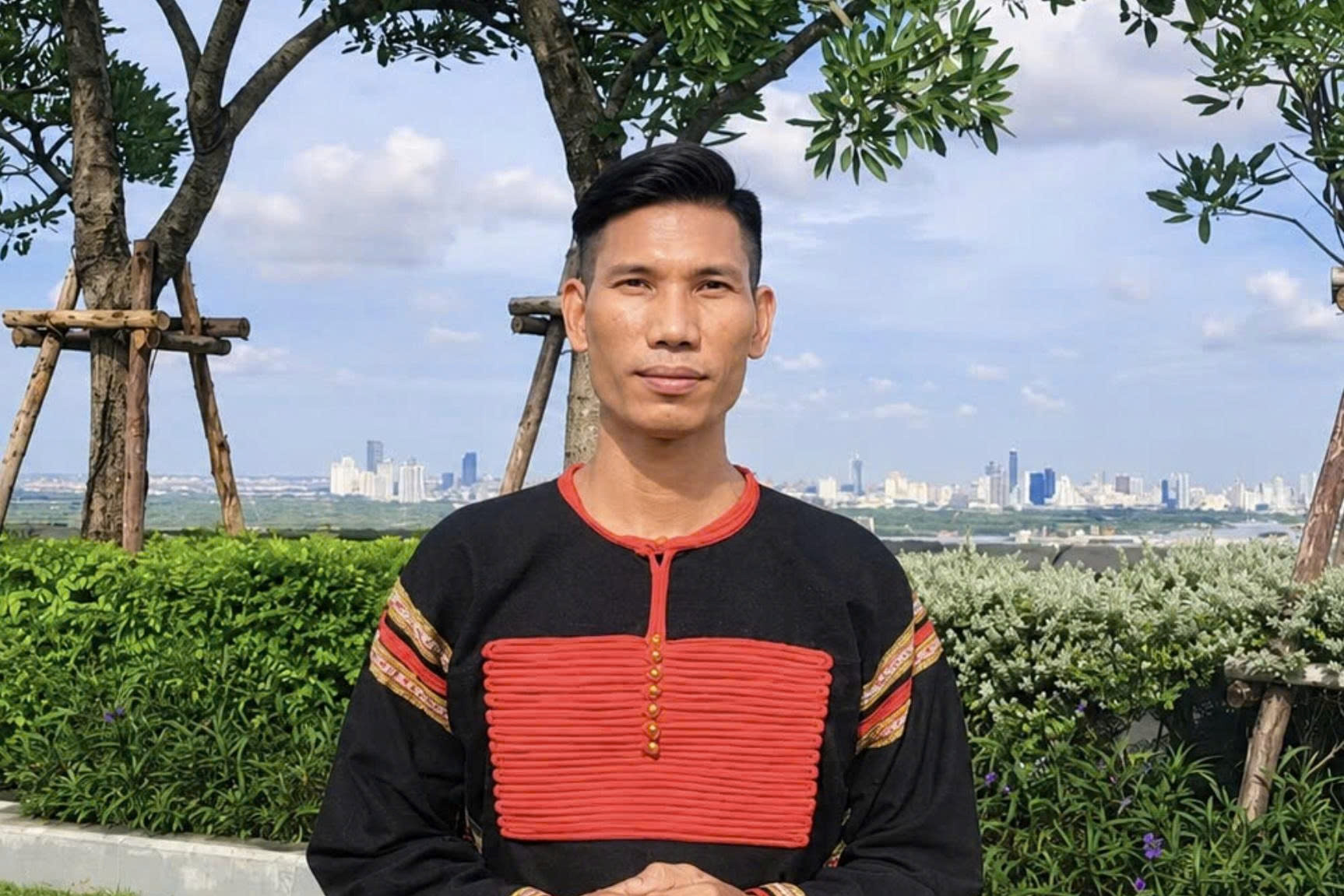 Rời công ty quốc tế, chàng trai Ê Đê trở về đại ngàn xây dựng quê hương