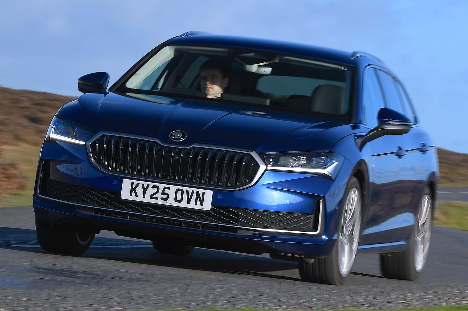 skoda_superb_estate.jpg