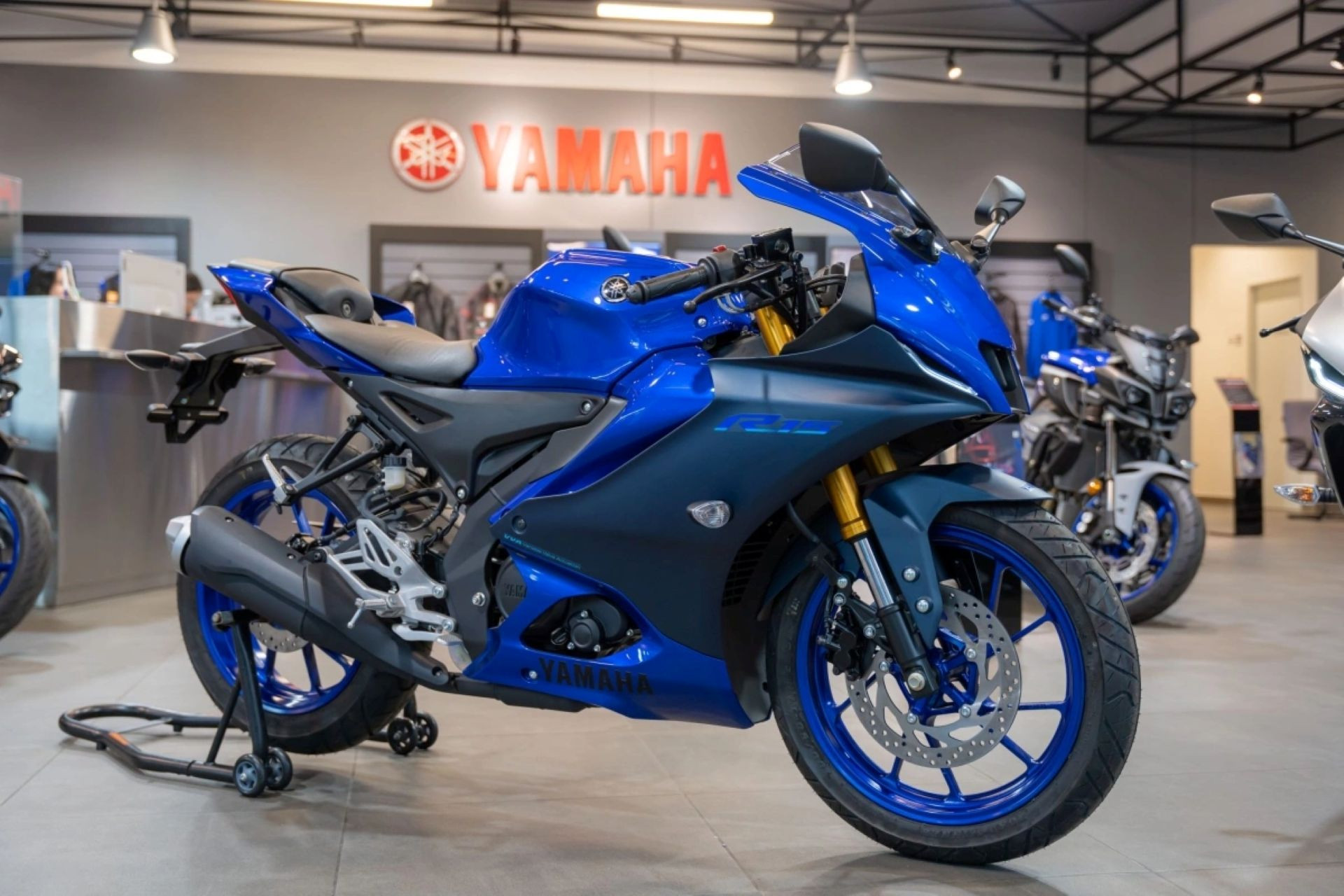 Yamaha YZF R15.jpg
