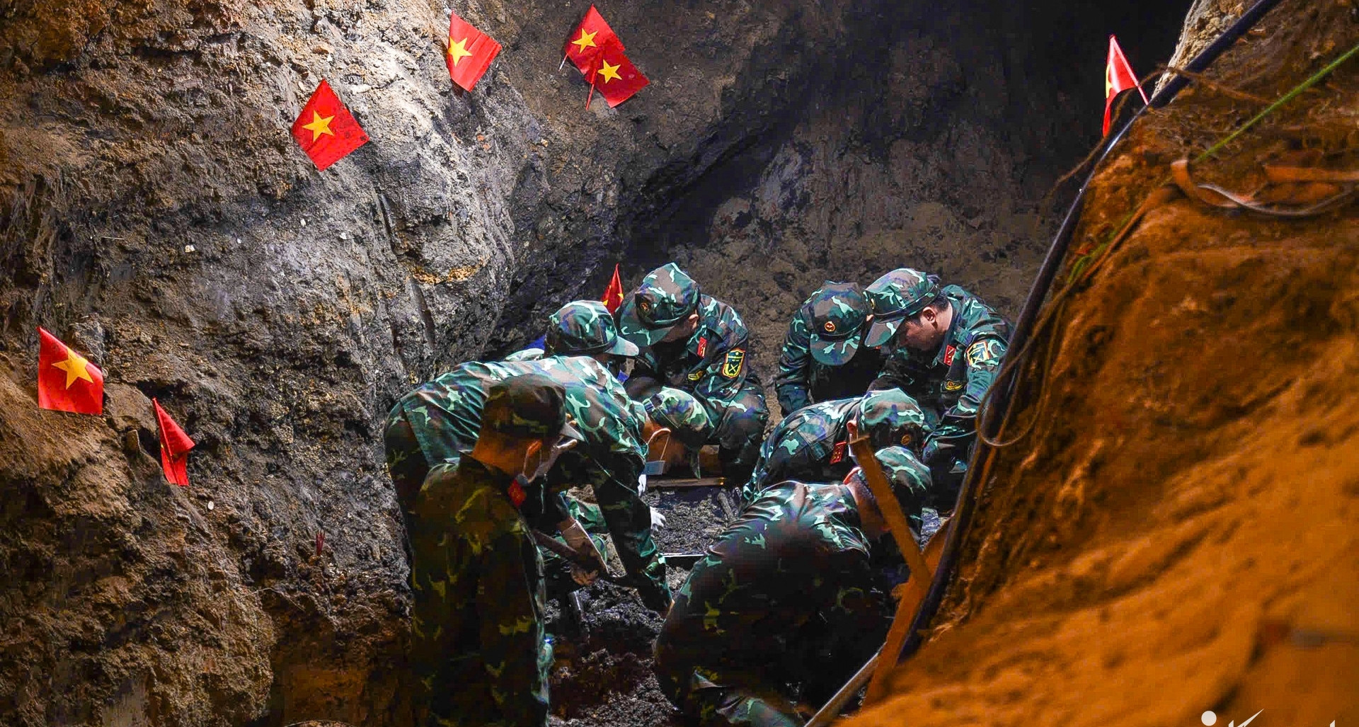 Di vật từ 7 bộ hài cốt ở công viên Lê Thị Riêng: Có người nhận là em trai liệt sĩ Huỳnh Văn Quên