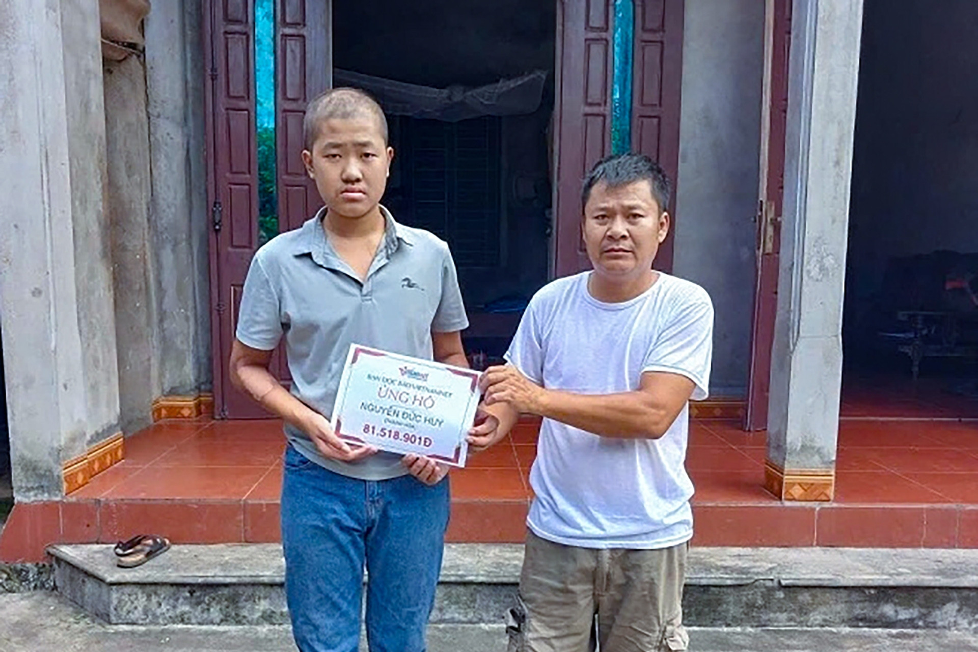 Bạn đọc giúp đỡ em Nguyễn Đức Huy ở Thanh Hoá mắc ung thư hơn 81 triệu đồng