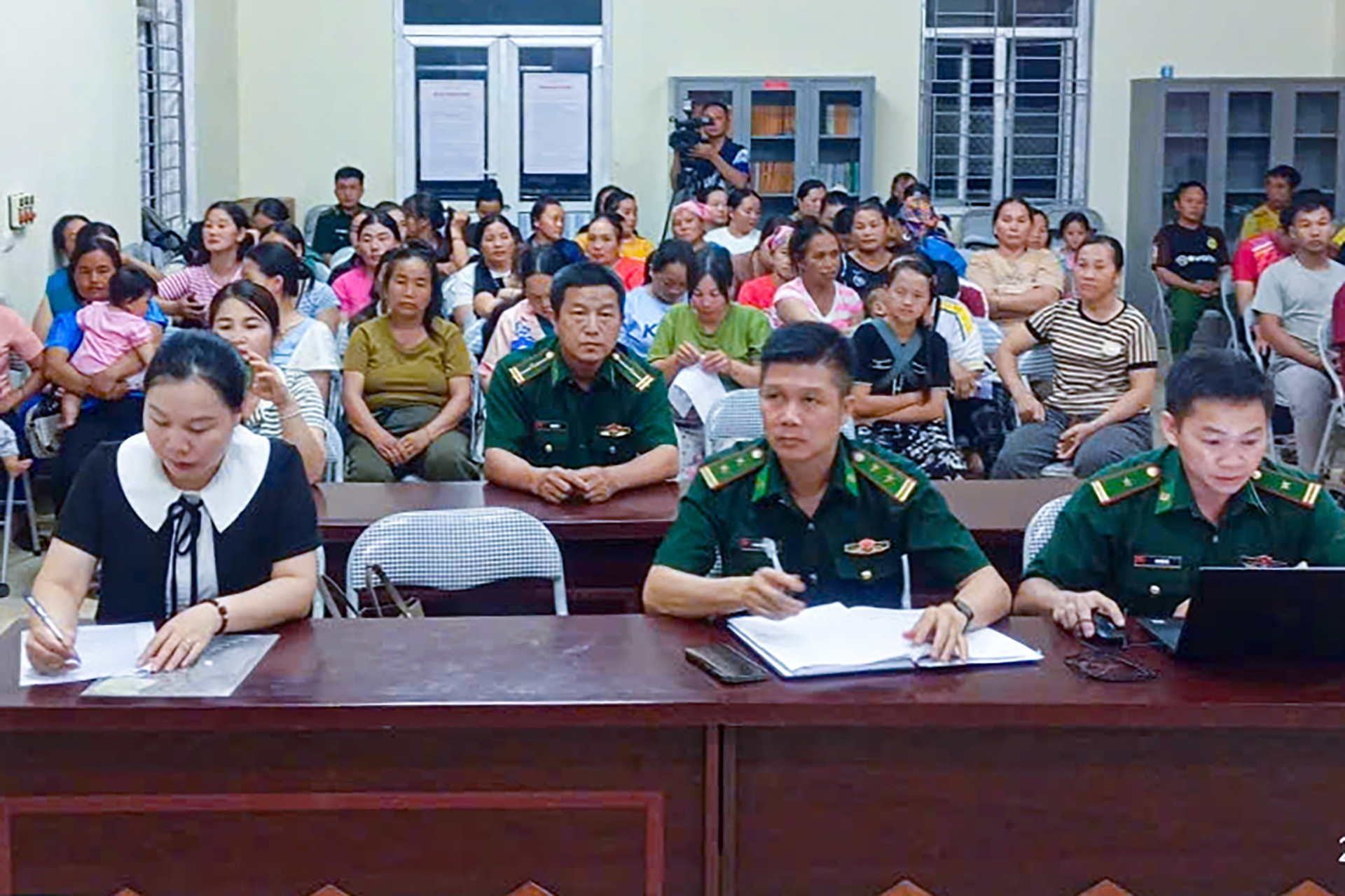 Đồn Biên phòng Pù Nhi từng bước giúp đồng bào vùng biên tiếp cận thông tin
