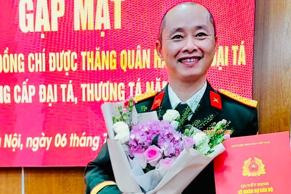 Nhạc sĩ An Hiếu được thăng quân hàm Đại tá