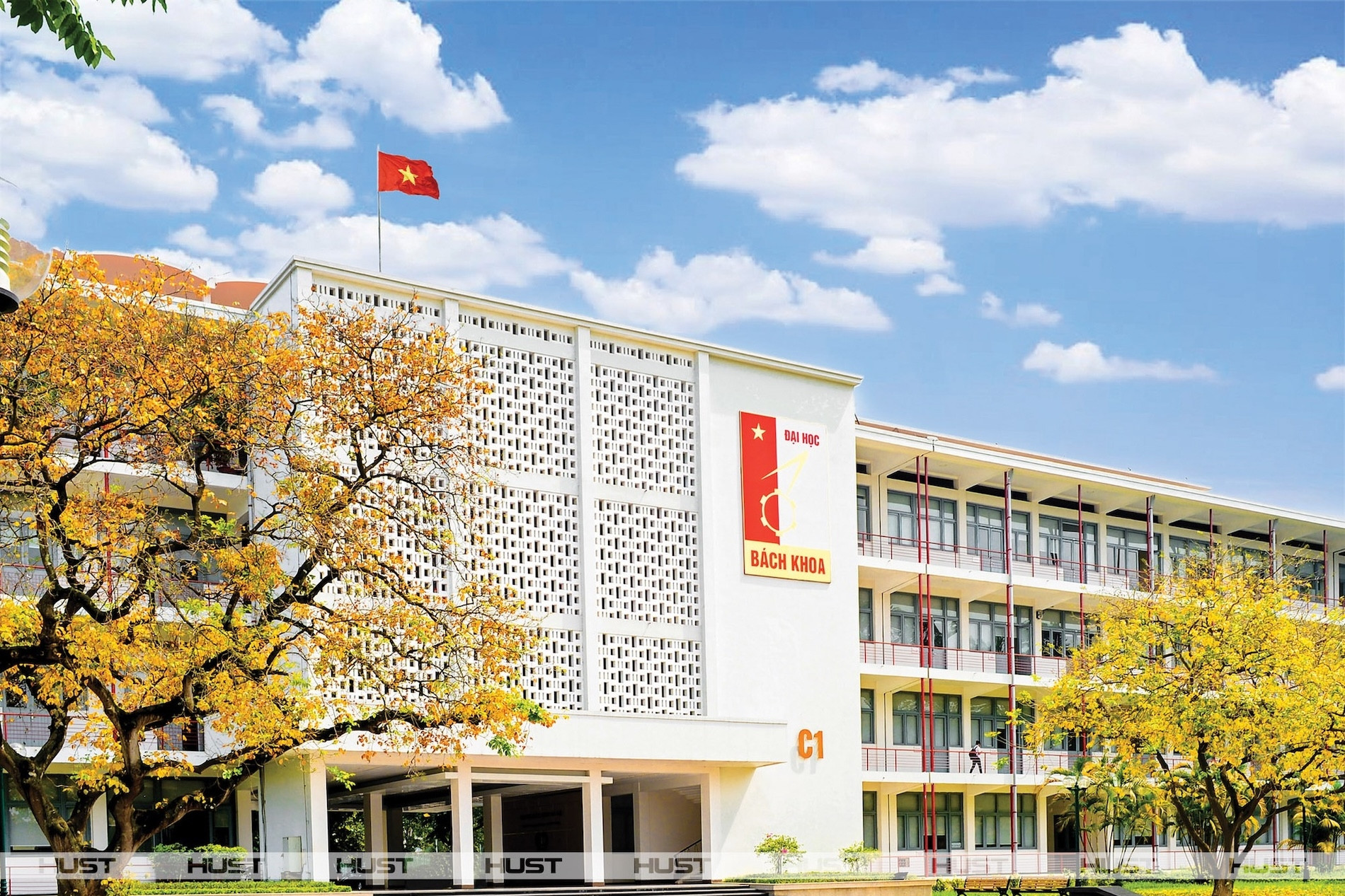Những thí sinh đầu tiên trúng tuyển vào Đại học Bách khoa Hà Nội năm 2026