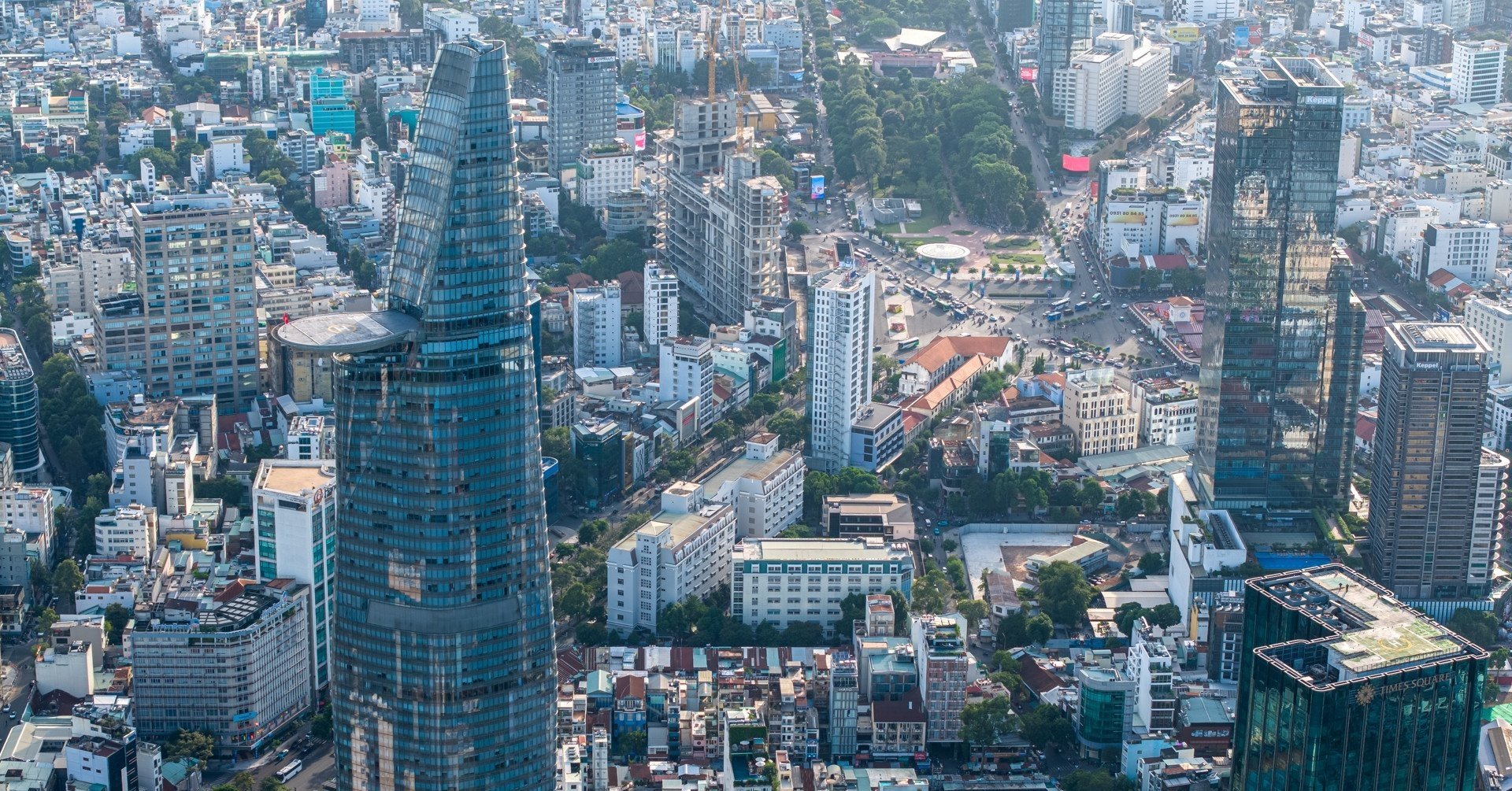 Tăng trưởng 2 con số: TPHCM cần giảm "thuế thời gian", thay vì tạo "ốc đảo ưu đãi"