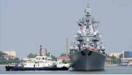 tàu Nga. RT