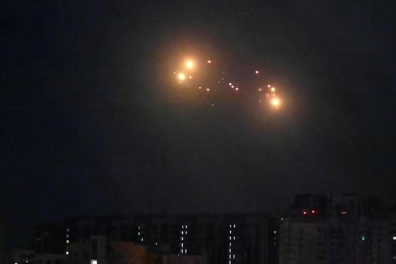 ten lua tren bau troi Kiev Pravda.jpg