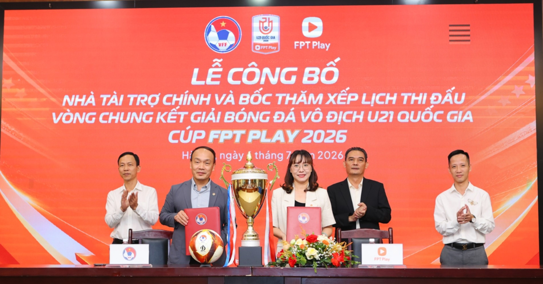 Thêm niềm vui cho bóng đá trẻ Việt Nam