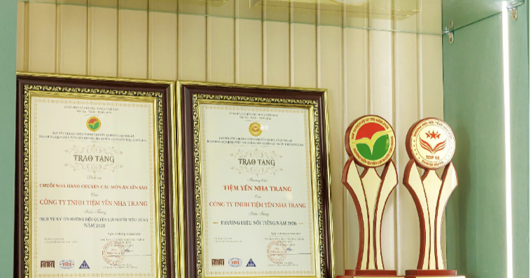 Tiệm Yến Nha Trang được trao biểu trưng ‘thương hiệu nổi tiếng năm 2026’