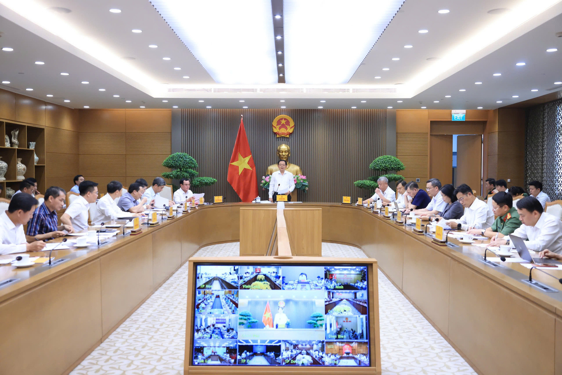 Toàn cảnh hội nghị.jpg